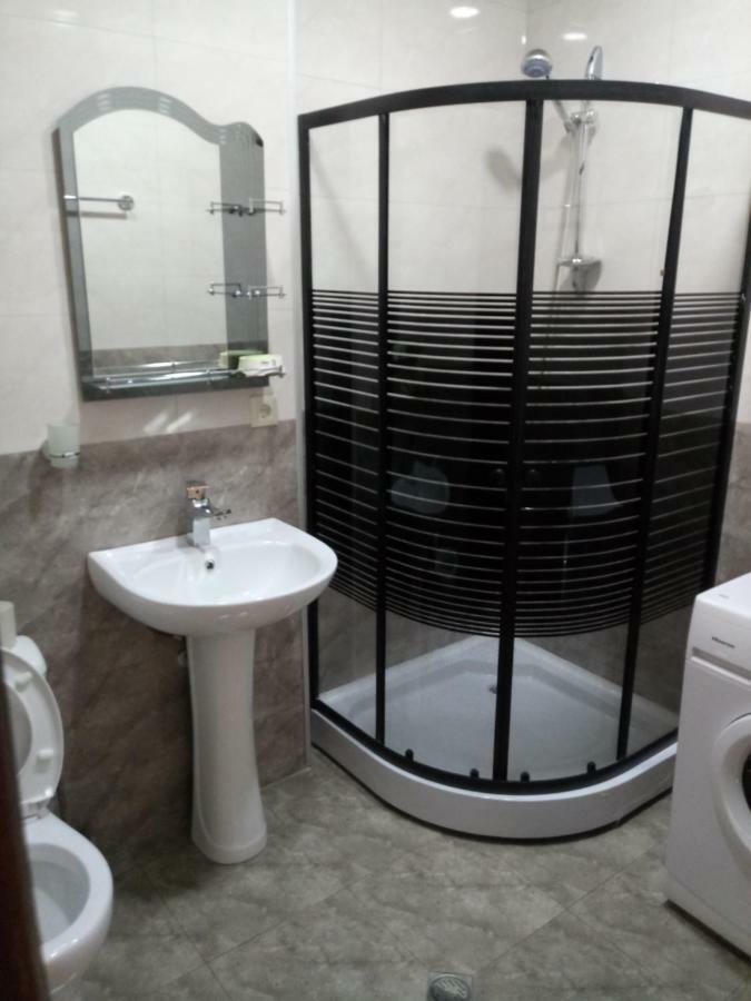 דירות Flat in Batumi city centre מראה חיצוני תמונה